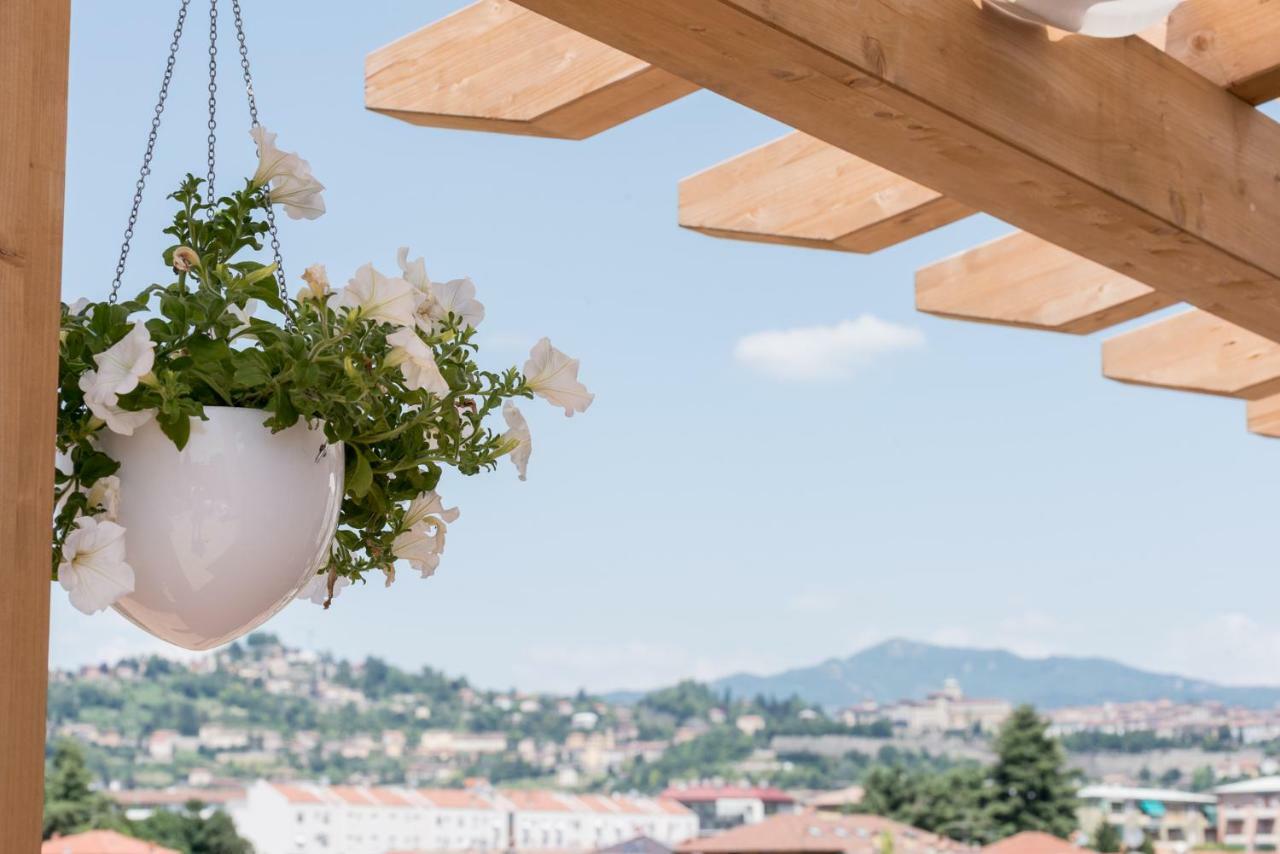 Relais Dei Mandorli Hotel Bergamo Bagian luar foto